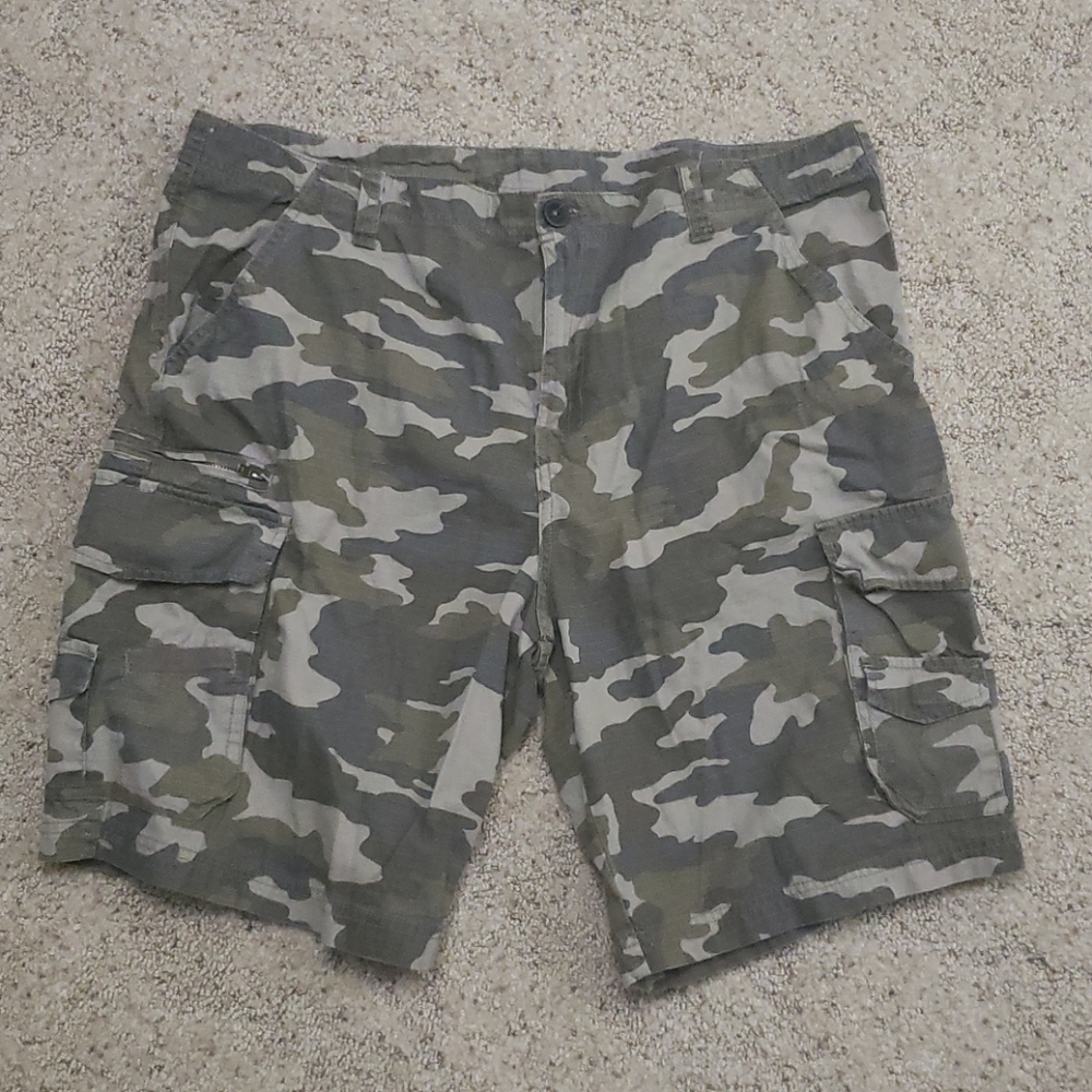 Camo cargo shorts